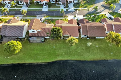 Casa en venta en Deerfield Beach, Florida, 3 dormitorios, 124.21 m2 № 908747 - foto 21