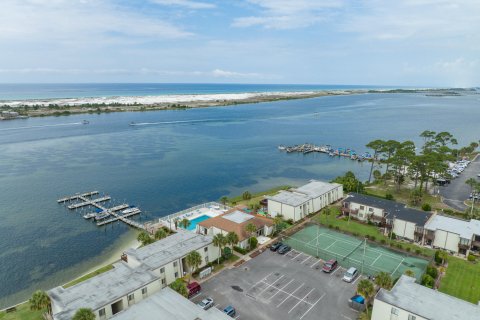 Condominio en venta en Fort Walton Beach, Florida, 2 dormitorios, 81.29 m2 № 561658 - foto 2