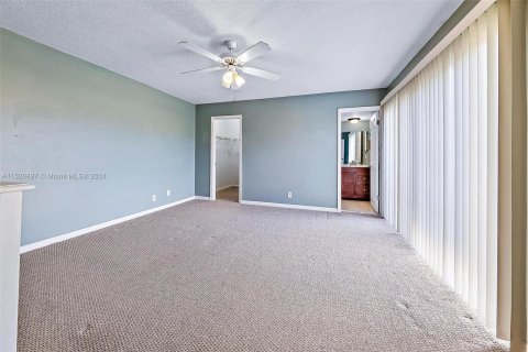 Touwnhouse à vendre à Jupiter, Floride: 2 chambres, 122.63 m2 № 991000 - photo 12