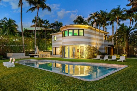 Casa en venta en Miami Beach, Florida, 4 dormitorios, 348.94 m2 № 1181224 - foto 2