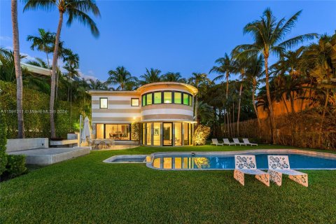 Casa en venta en Miami Beach, Florida, 4 dormitorios, 348.94 m2 № 1181224 - foto 3