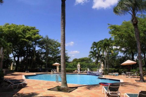 Condo in West Palm Beach, Florida, 1 bedroom  № 1100312 - photo 16