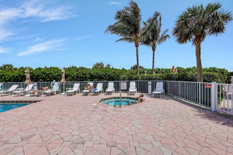 Copropriété à vendre à Hutchinson Island South, Floride: 2 chambres, 110.27 m2 № 1100349 - photo 8