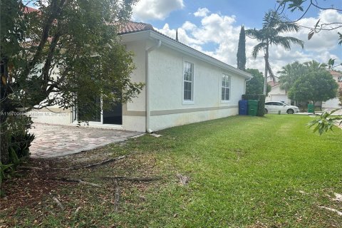 Townhouse in Miramar, Florida 3 bedrooms, 123 sq.m. № 1119807 - photo 22