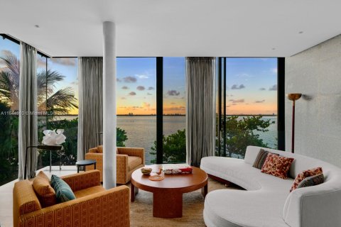 Villa ou maison à vendre à Miami Beach, Floride: 5 chambres, 564.94 m2 № 1351725 - photo 9