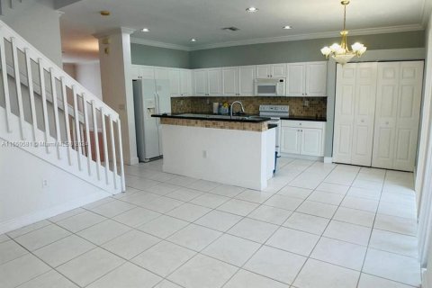 Adosado en alquiler en Miramar, Florida, 4 dormitorios, 184.88 m2 № 1345431 - foto 14