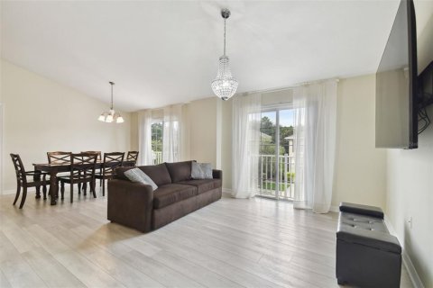 Townhouse in Riverview, Florida 2 bedrooms, 120.59 sq.m. № 1389108 - photo 19