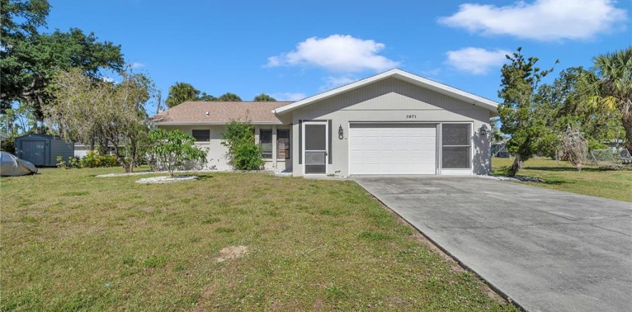 House in North Port, Florida 3 bedrooms, 143.26 sq.m. № 1144879