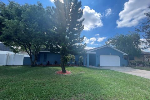 Villa ou maison à vendre à Orlando, Floride: 3 chambres, 176.05 m2 № 1389384 - photo 1