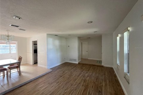 Casa en venta en Orlando, Florida, 3 dormitorios, 176.05 m2 № 1389384 - foto 2