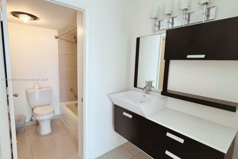 Condominio en venta en Miami Beach, Florida, 1 dormitorio, 74.32 m2 № 1293268 - foto 10