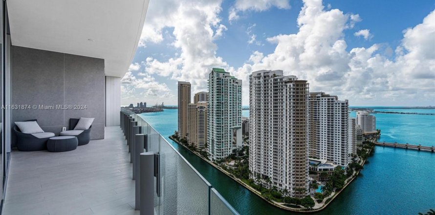 Condo in Miami, Florida, 2 bedrooms  № 1293269