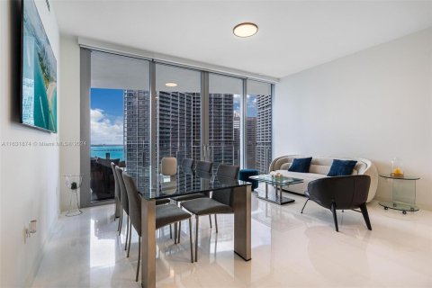 Condo in Miami, Florida, 2 bedrooms  № 1293269 - photo 3