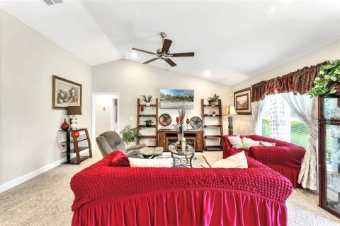 Villa ou maison à vendre à Kissimmee, Floride: 4 chambres, 172.33 m2 № 1288462 - photo 4