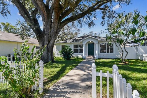 Villa ou maison à vendre à Tampa, Floride: 3 chambres, 110.37 m2 № 1410342 - photo 3