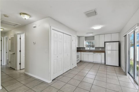 Villa ou maison à vendre à Tampa, Floride: 3 chambres, 110.37 m2 № 1410342 - photo 15