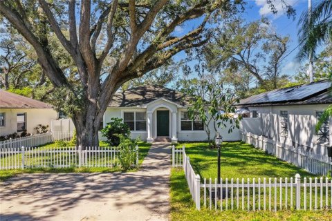 Villa ou maison à vendre à Tampa, Floride: 3 chambres, 110.37 m2 № 1410342 - photo 1