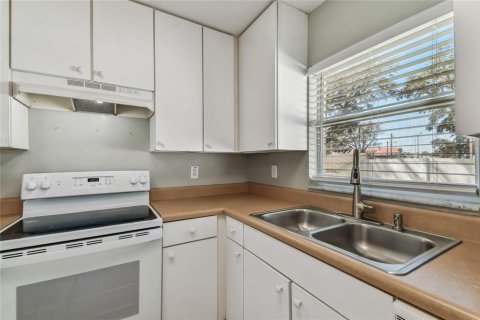 Casa en venta en Tampa, Florida, 3 dormitorios, 110.37 m2 № 1410342 - foto 25