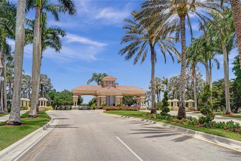 Villa ou maison à vendre à Pembroke Pines, Floride: 5 chambres, 263.29 m2 № 1153411 - photo 25