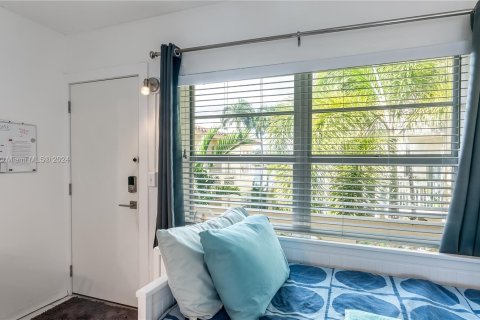 Copropriété à vendre à Fort Lauderdale, Floride: 32.7 m2 № 1391679 - photo 14