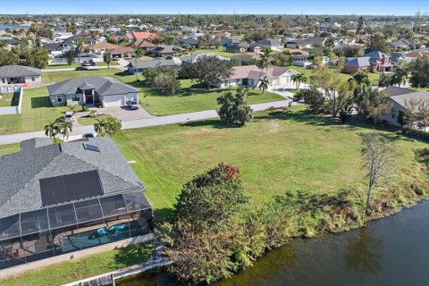 Terreno en venta en Cape Coral, Florida № 1419193 - foto 8