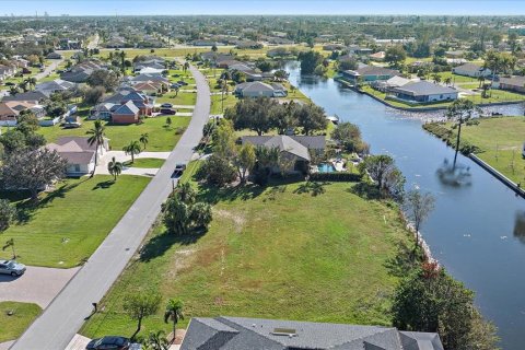 Terreno en venta en Cape Coral, Florida № 1419193 - foto 24