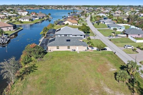 Terreno en venta en Cape Coral, Florida № 1419193 - foto 10