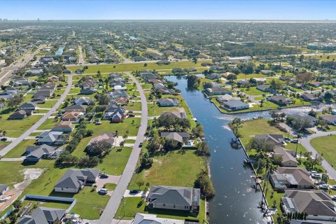 Terreno en venta en Cape Coral, Florida № 1419193 - foto 27