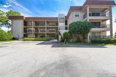 Condominio en venta en Tarpon Springs, Florida, 2 dormitorios, 99.03 m2 № 1379189 - foto 4