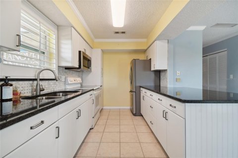 Copropriété à vendre à Tarpon Springs, Floride: 2 chambres, 99.03 m2 № 1379189 - photo 16