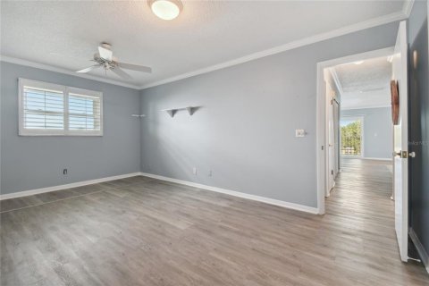 Condo in Tarpon Springs, Florida, 2 bedrooms  № 1379189 - photo 24