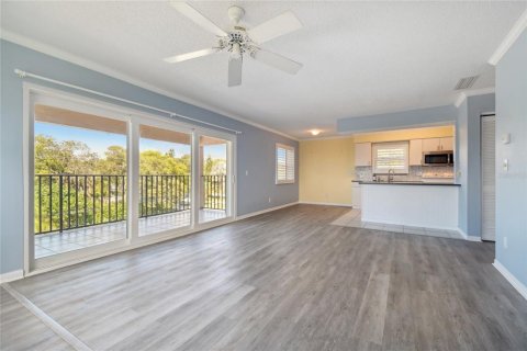 Copropriété à vendre à Tarpon Springs, Floride: 2 chambres, 99.03 m2 № 1379189 - photo 8