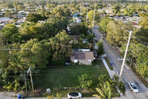 Terrain à vendre à Hollywood, Floride № 26326 - photo 4