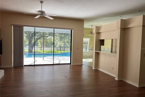 House in Beverly Hills, Florida 3 bedrooms, 193.98 sq.m. № 1347407 - photo 5