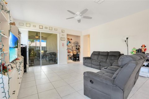 Casa en venta en Winter Haven, Florida, 4 dormitorios, 188.13 m2 № 1347056 - foto 11