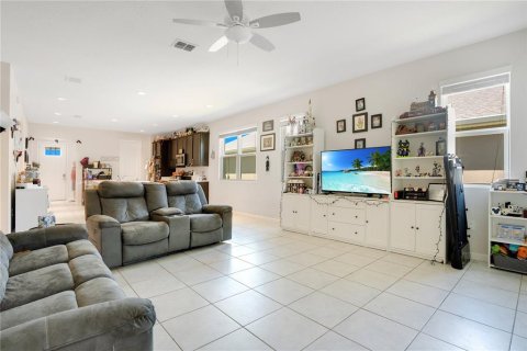 Casa en venta en Winter Haven, Florida, 4 dormitorios, 188.13 m2 № 1347056 - foto 4