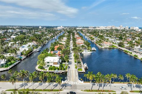 Villa ou maison à vendre à Fort Lauderdale, Floride: 5 chambres, 550.45 m2 № 963516 - photo 5