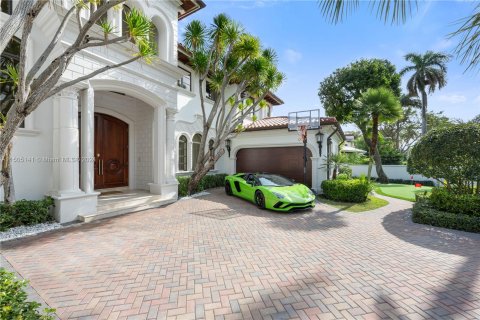 Villa ou maison à vendre à Fort Lauderdale, Floride: 5 chambres, 550.45 m2 № 963516 - photo 13