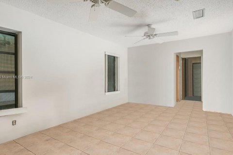 Villa ou maison à vendre à Southwest Ranches, Floride: 4 chambres, 194.26 m2 № 963561 - photo 7