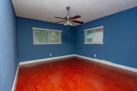 House in Lauderdale Lakes, Florida 2 bedrooms, 127.46 sq.m. № 973018 - photo 6