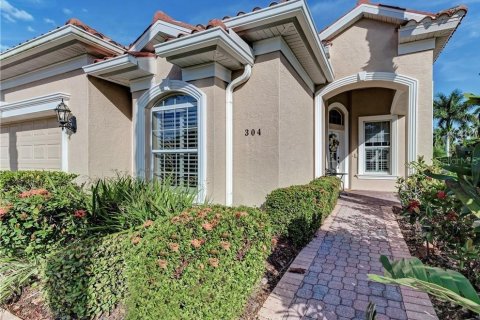 Villa ou maison à louer à Palmetto, Floride: 2 chambres, 192.21 m2 № 234008 - photo 1