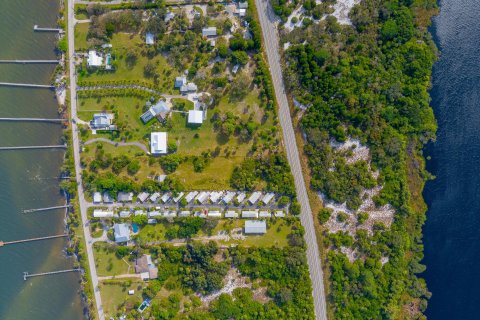 Купить земельный участок в Дженсен-Бич, Флорида № 890255 - фото 28