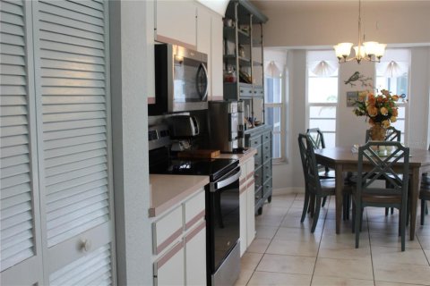 House in Port Charlotte, Florida 3 bedrooms, 133.31 sq.m. № 872612 - photo 18