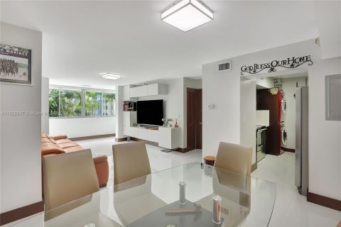 Condominio en venta en Miami, Florida, 2 dormitorios, 96.34 m2 № 1282592 - foto 8