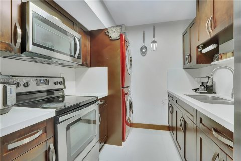 Copropriété à vendre à Miami, Floride: 2 chambres, 96.34 m2 № 1282592 - photo 3