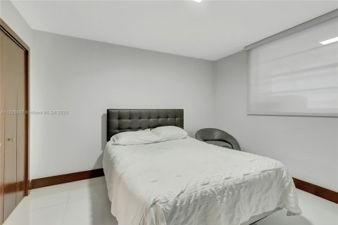 Condominio en venta en Miami, Florida, 2 dormitorios, 96.34 m2 № 1282592 - foto 13