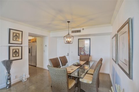 Copropriété à vendre à Aventura, Floride: 2 chambres, 105.63 m2 № 1305748 - photo 5