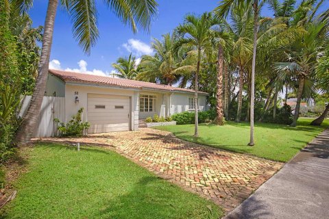 Casa en venta en West Palm Beach, Florida, 2 dormitorios, 144.93 m2 № 682424 - foto 9