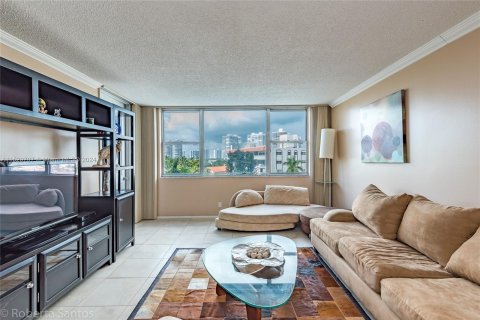 Copropriété à vendre à Hallandale Beach, Floride: 1 chambre, 68.84 m2 № 967846 - photo 11