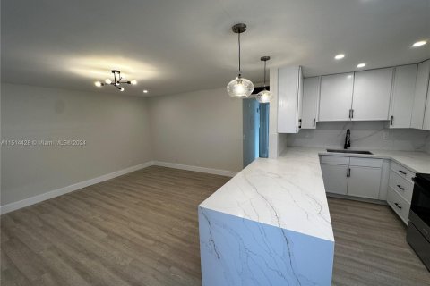 Condominio en venta en Delray Beach, Florida, 2 dormitorios, 83.8 m2 № 967759 - foto 7